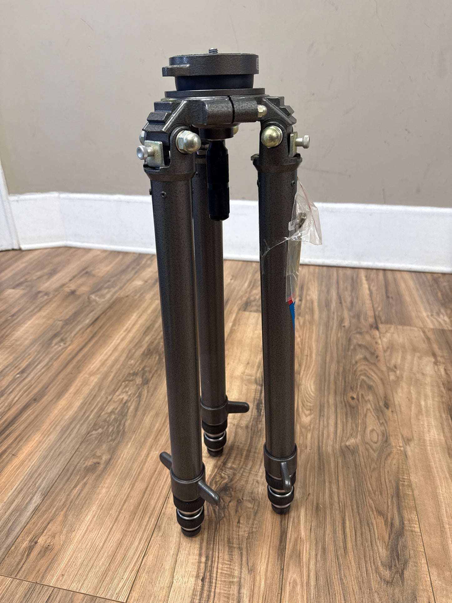 Gitzo G505b4 Tele Studex Compact Ball 4 Tripod w/ Gitzo GSLVLS Leveling Base