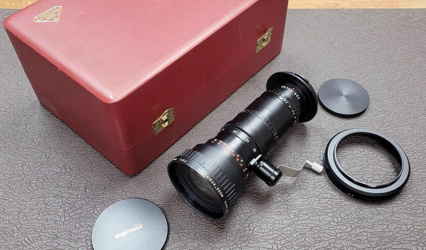 Angenieux 12-120mm T2.8 Bolex Bayonet Mount