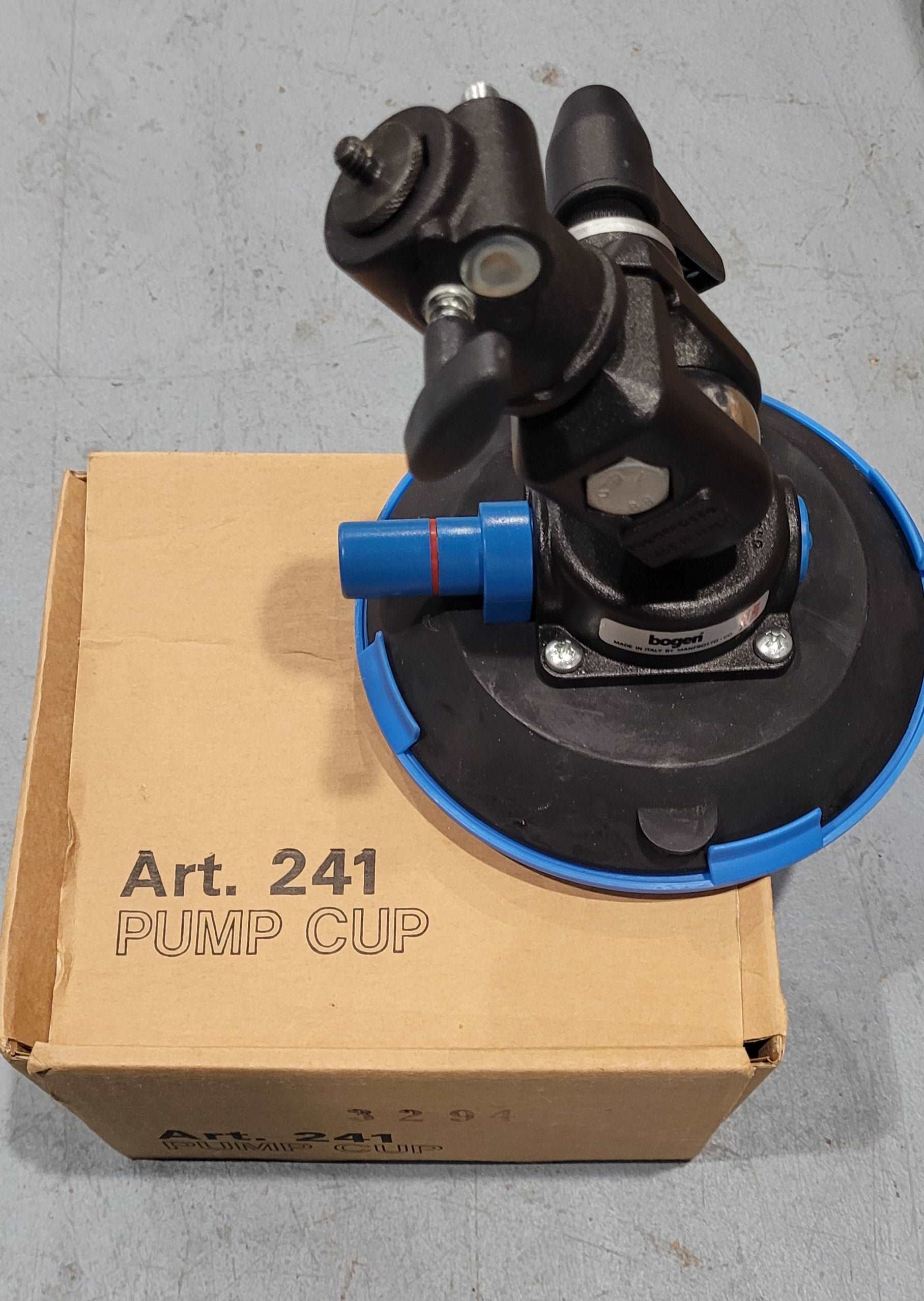 Bogen 3294 Suction Cup Grip Art.241 with 5/8 Swivel Socket