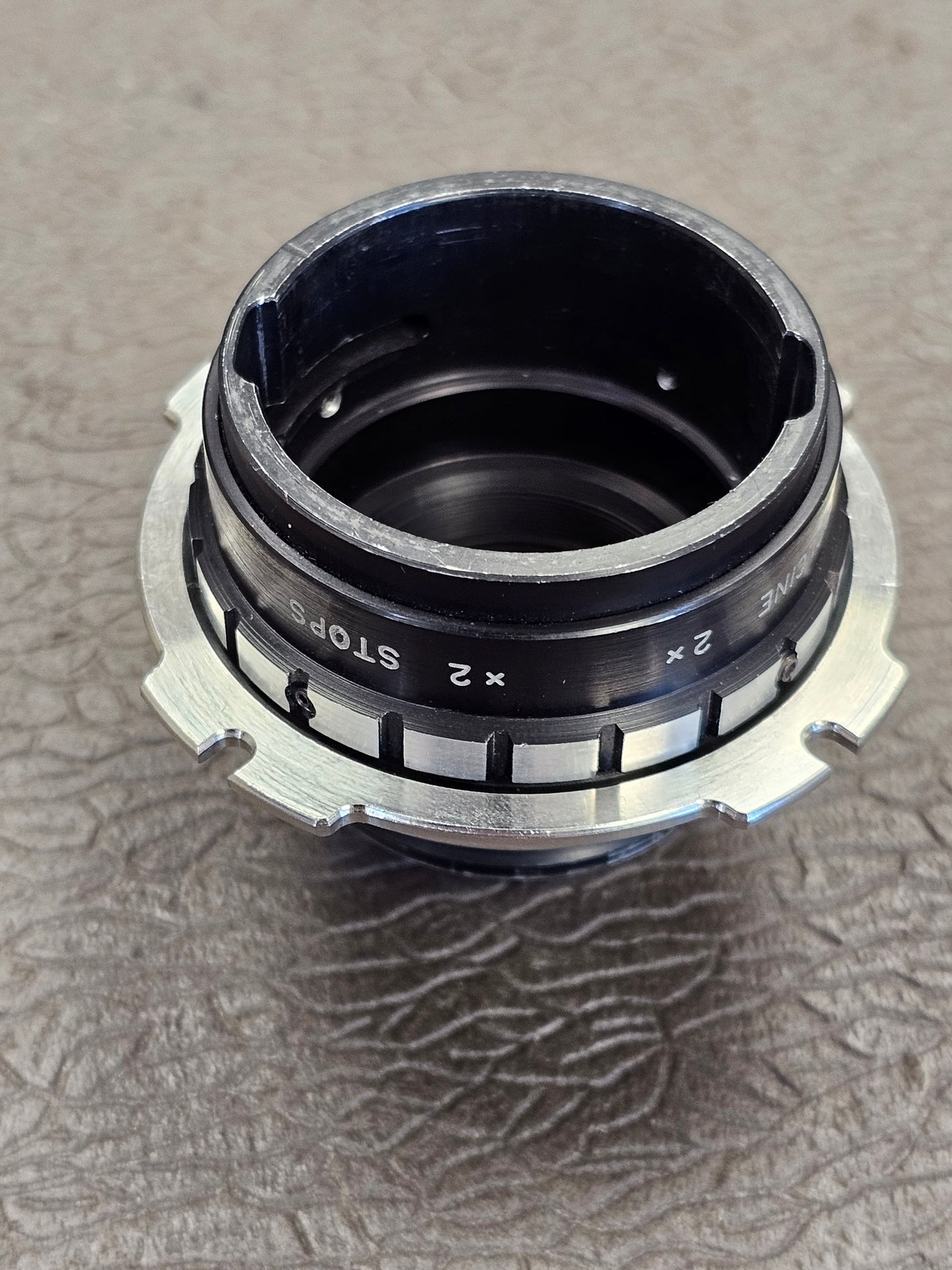 Colcine 2X Lens Extender ( Arri Standard Mount - Arri Bayonet )