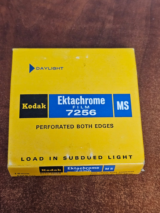 KODAK 7256 Ektachrome MS 16mm 100' Color Reversal Film ( Expired Stock )