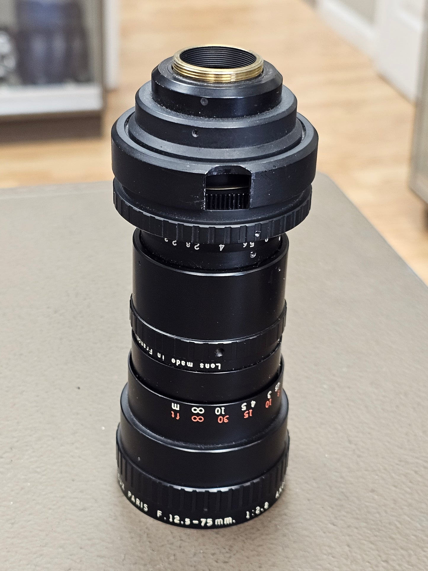 Angenieux 12.5-75mm T2.5 C-Mount Zoom lens Type 6x12.5B S# 1194005