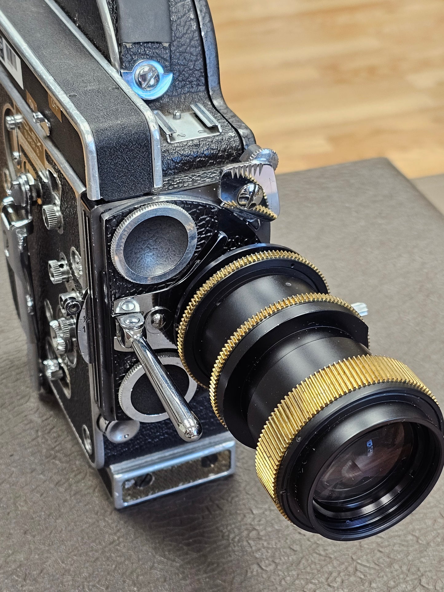 Prototype Super 16mm Zoom lens C-Mount (Angenieux 17-68mm f2.2/T2.5 C-Mount Zoom lens)