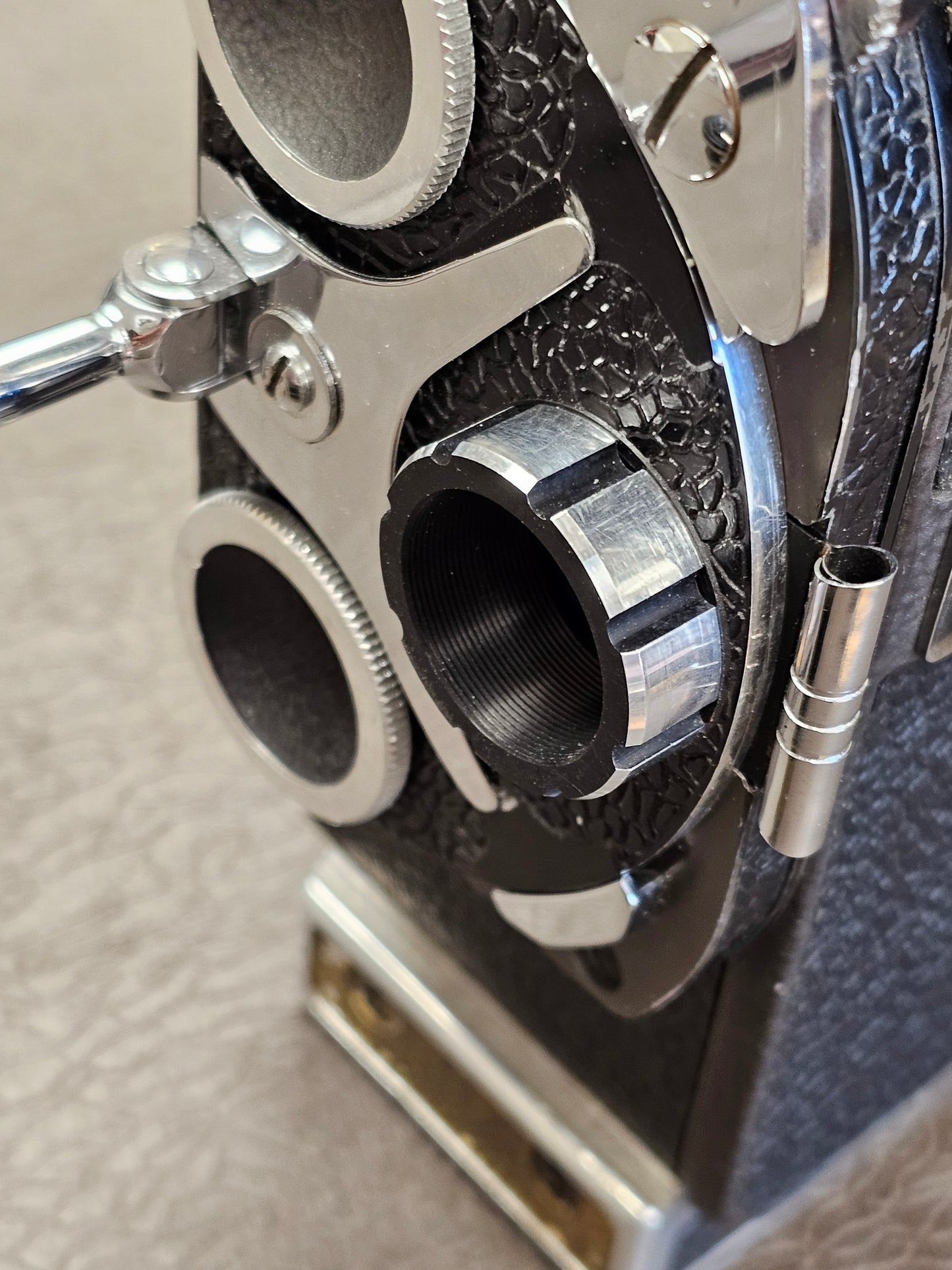 Prototype Super 16mm Zoom lens C-Mount (Angenieux 17-68mm f2.2/T2.5 C-Mount Zoom lens)