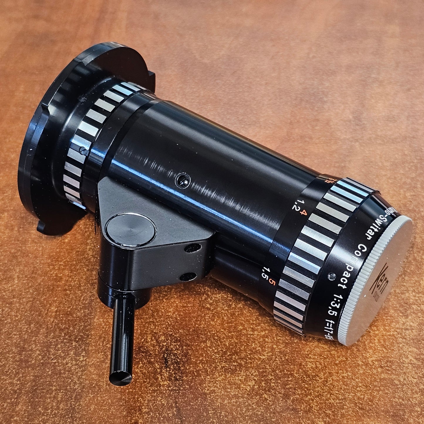 Kern Vario Switar Compact 17-85mm f3.5 H16RX Zoom lens In Bolex Bayonet Mount S# 1121684