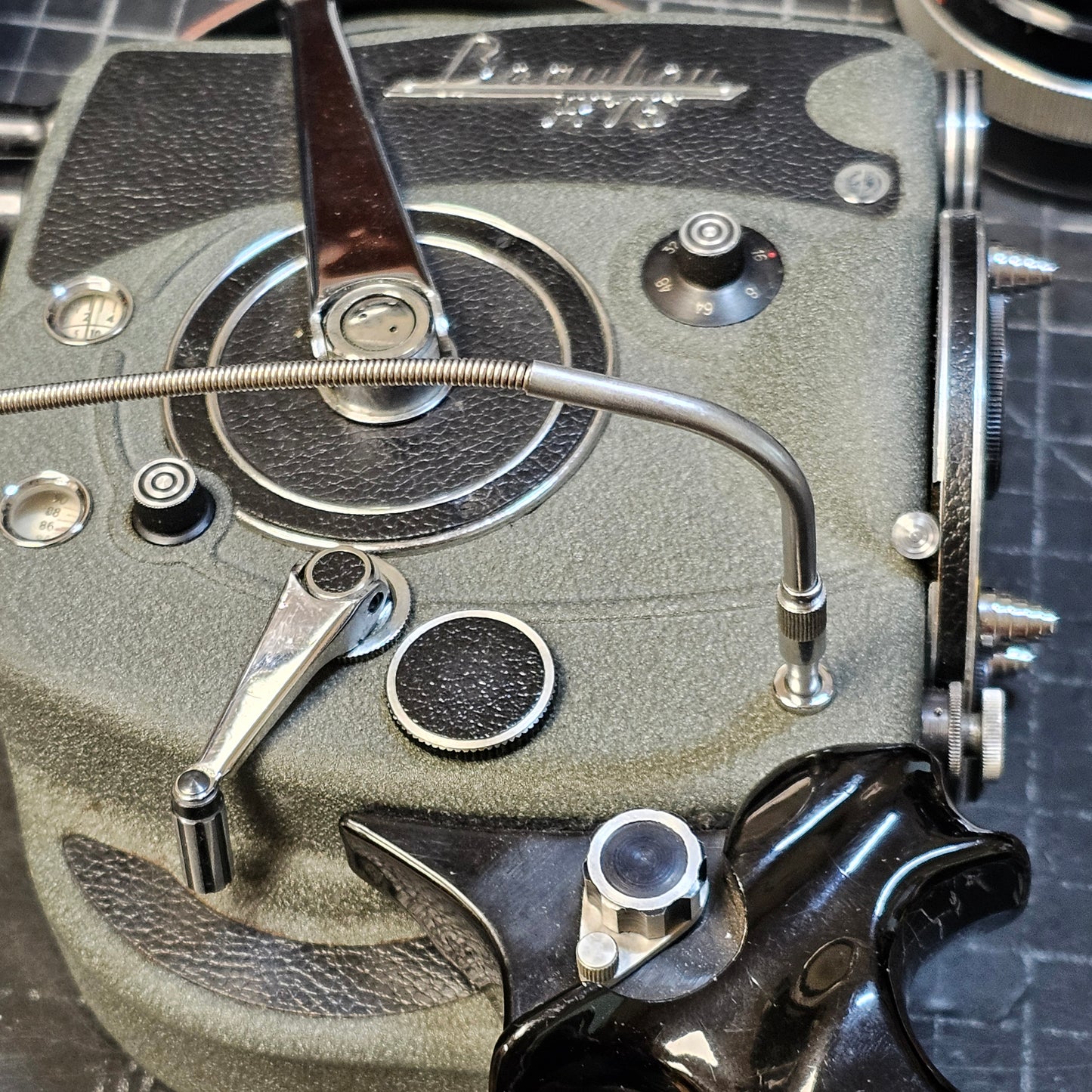 Beaulieu flexible Cable Release 12" long bent tip