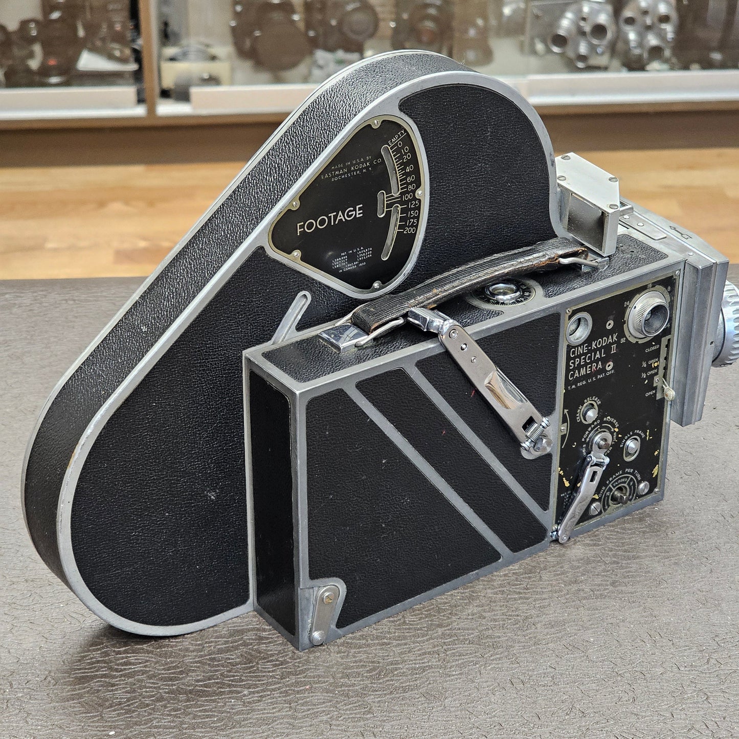 Cine-Kodak SpeciaI 200' 16mm Magazine (used) S# 200-3335