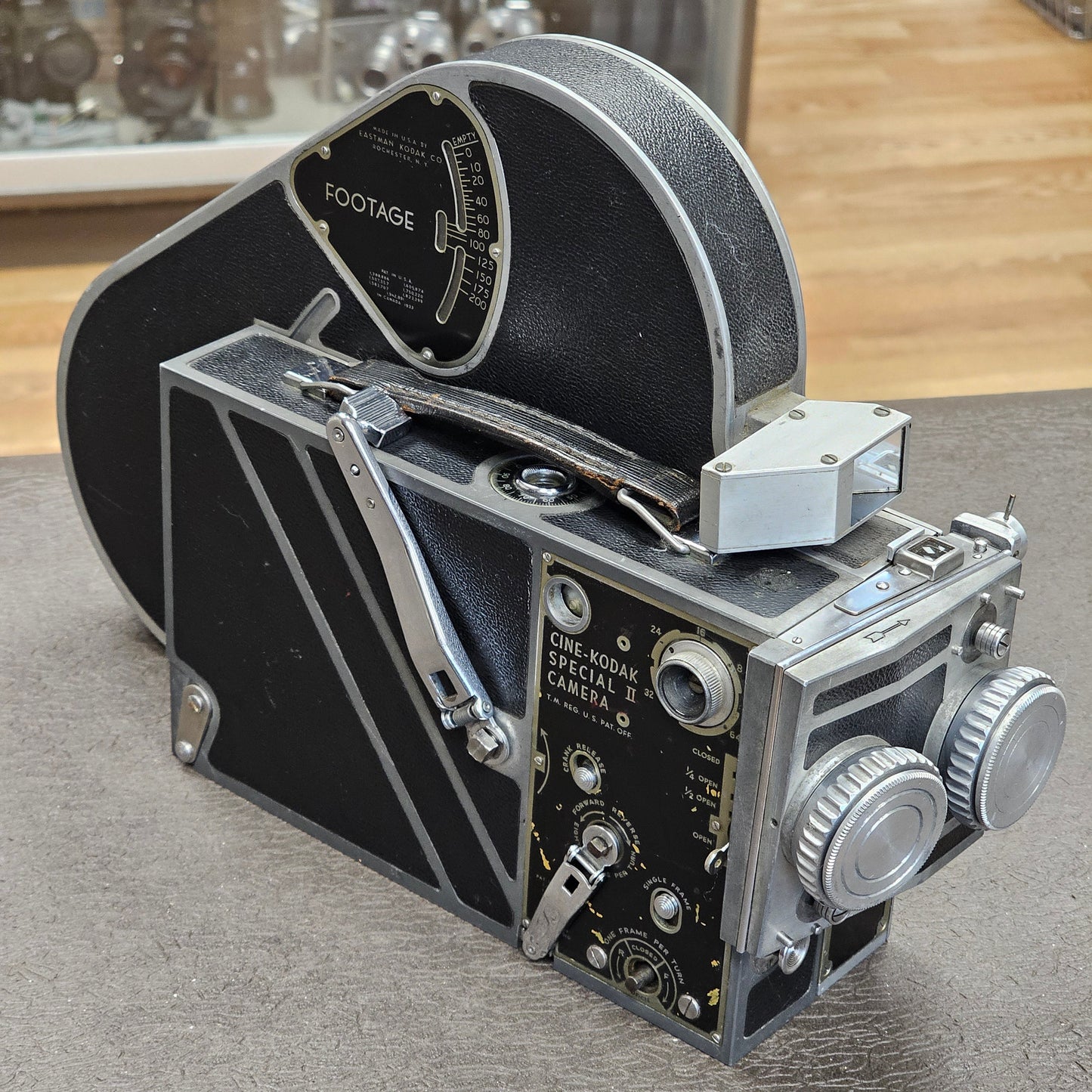 Cine-Kodak SpeciaI 200' 16mm Magazine (used) S# 200-3335