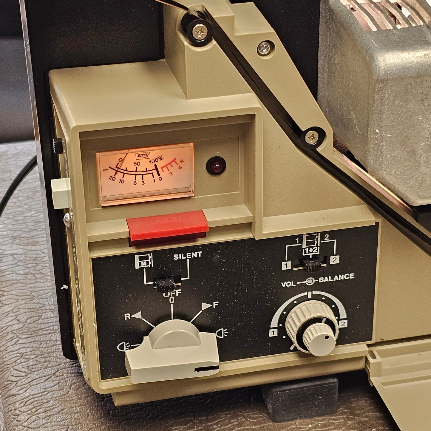 Elmo ST-180E M Super 8mm Sound Projector S# 909402