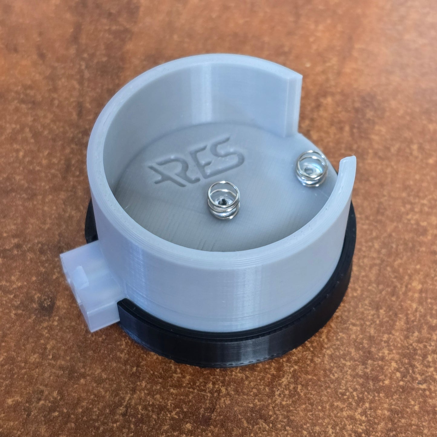 Beaulieu 4008 Off-Camera Battery Charging Cradle (Ares)