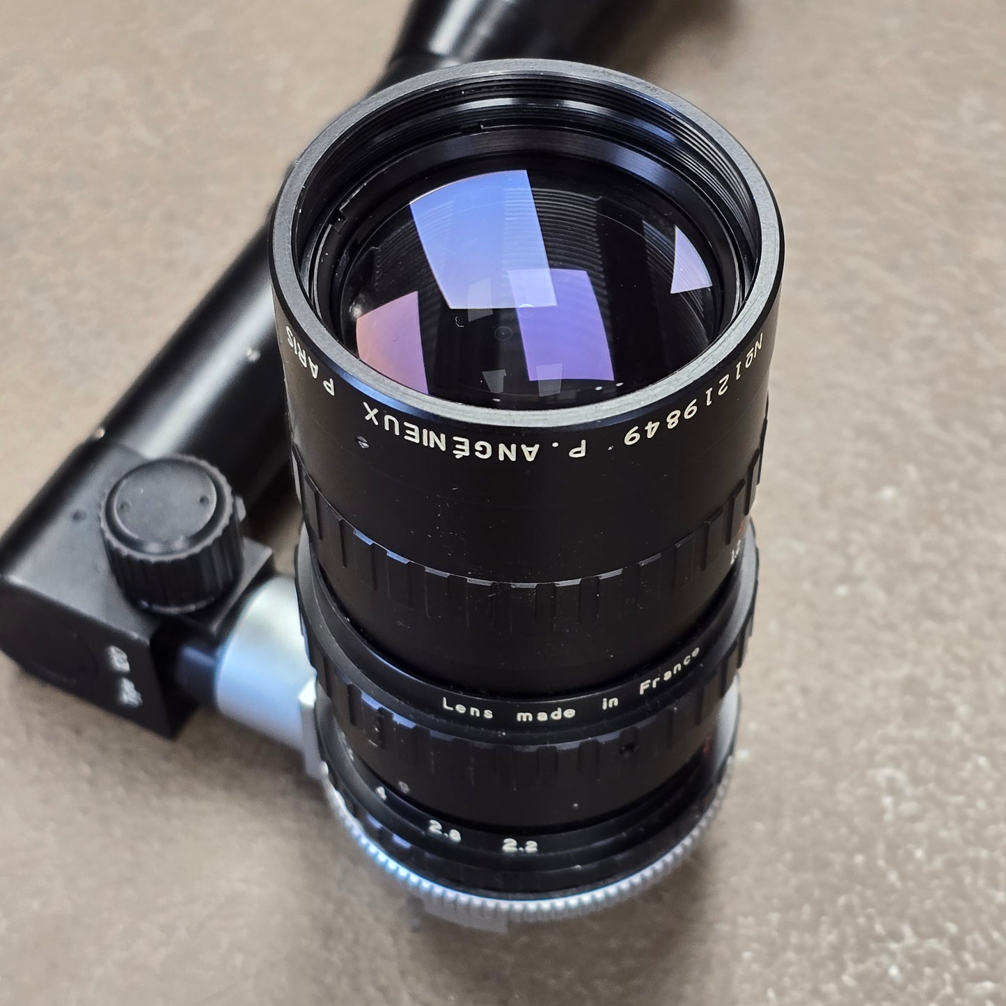 Angenieux 17-68mm f2.2 C-Mount Zoom lens Type 4x17A With Dogleg Viewfinder S# 1219849