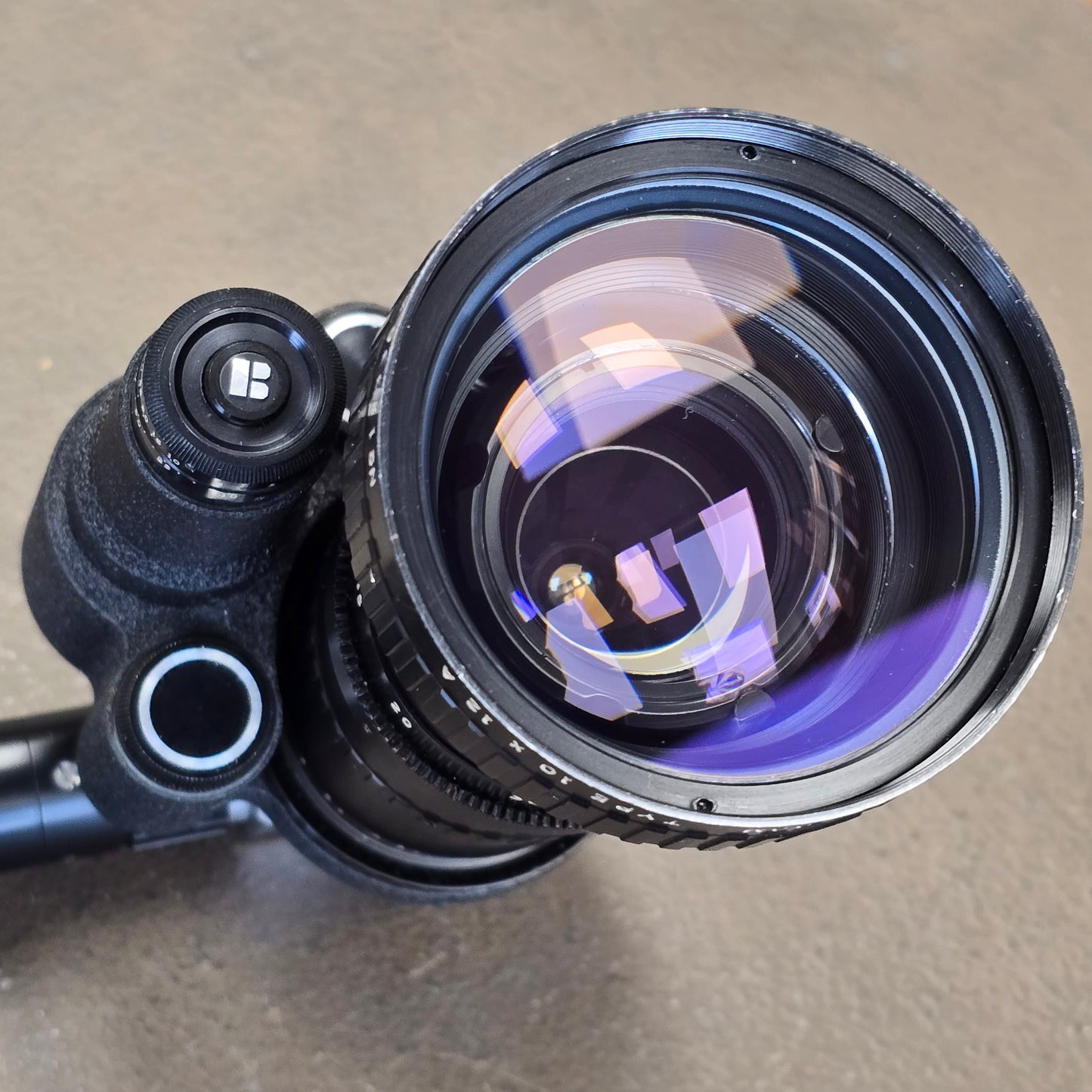 Angenieux 12-120mm f2.2 Type 10 x 12A C-Mount Zoom lens with Dogleg Viewfinder S# 1233032