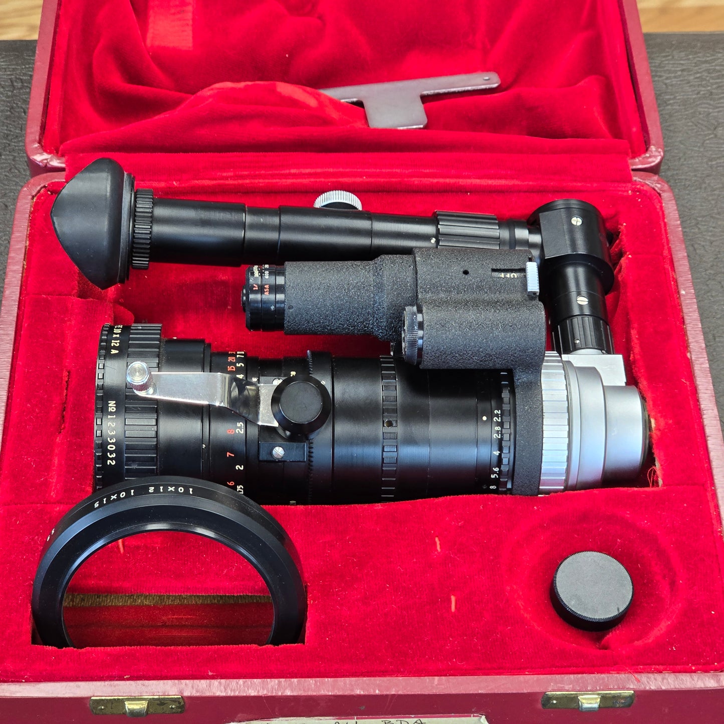 Angenieux 12-120mm f2.2 Type 10 x 12A C-Mount Zoom lens with Dogleg Viewfinder S# 1233032