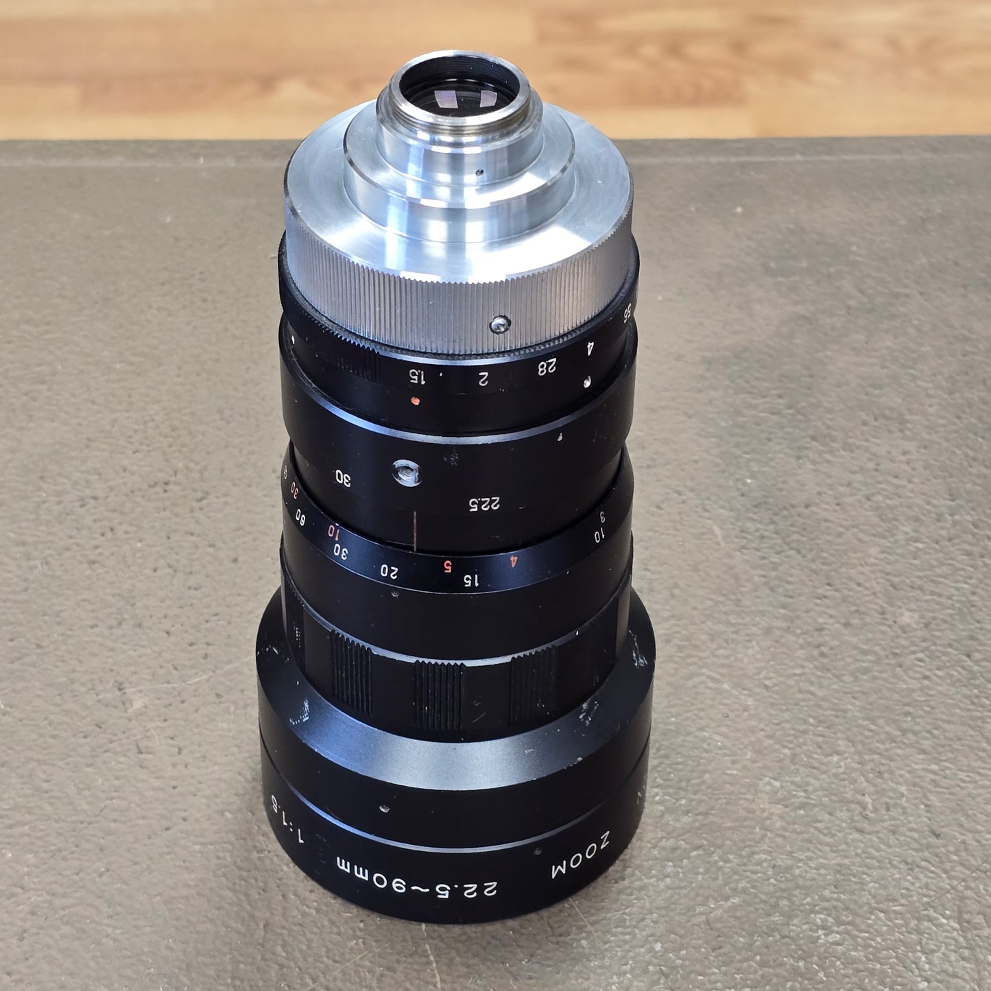 Sun-Cosmicar 22.5-90mm f1.5 TV-16 Zoom Lens C-Mount Lens S# 73803
