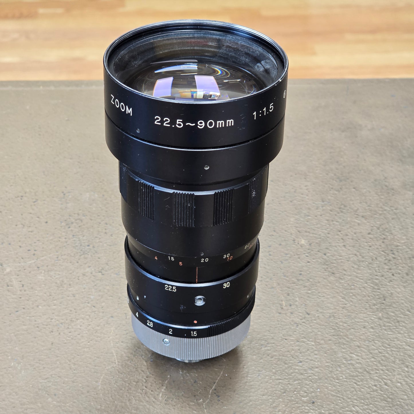 Sun-Cosmicar 22.5-90mm f1.5 TV-16 Zoom Lens C-Mount Lens S# 73803