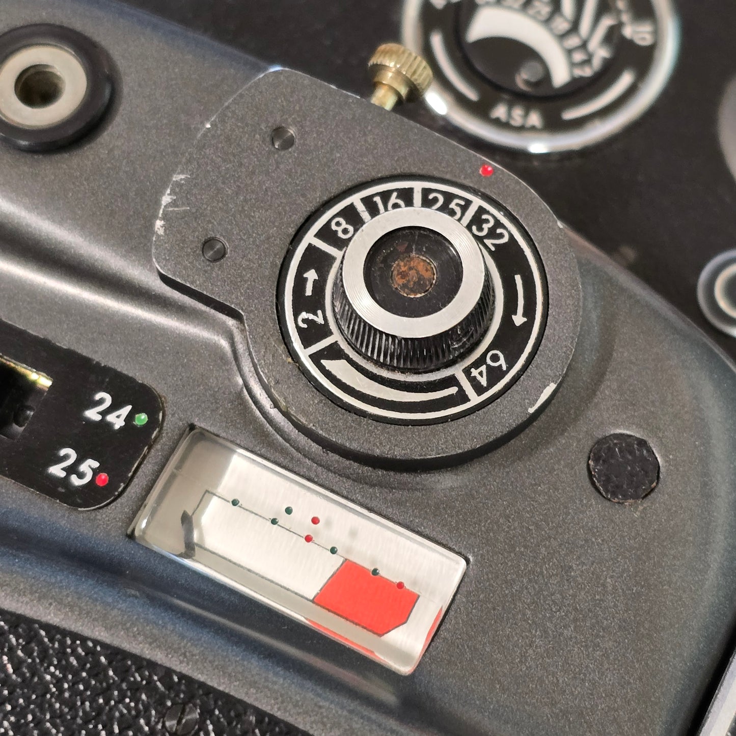 Beaulieu R-16 Engraved Speed Knob (25fps)