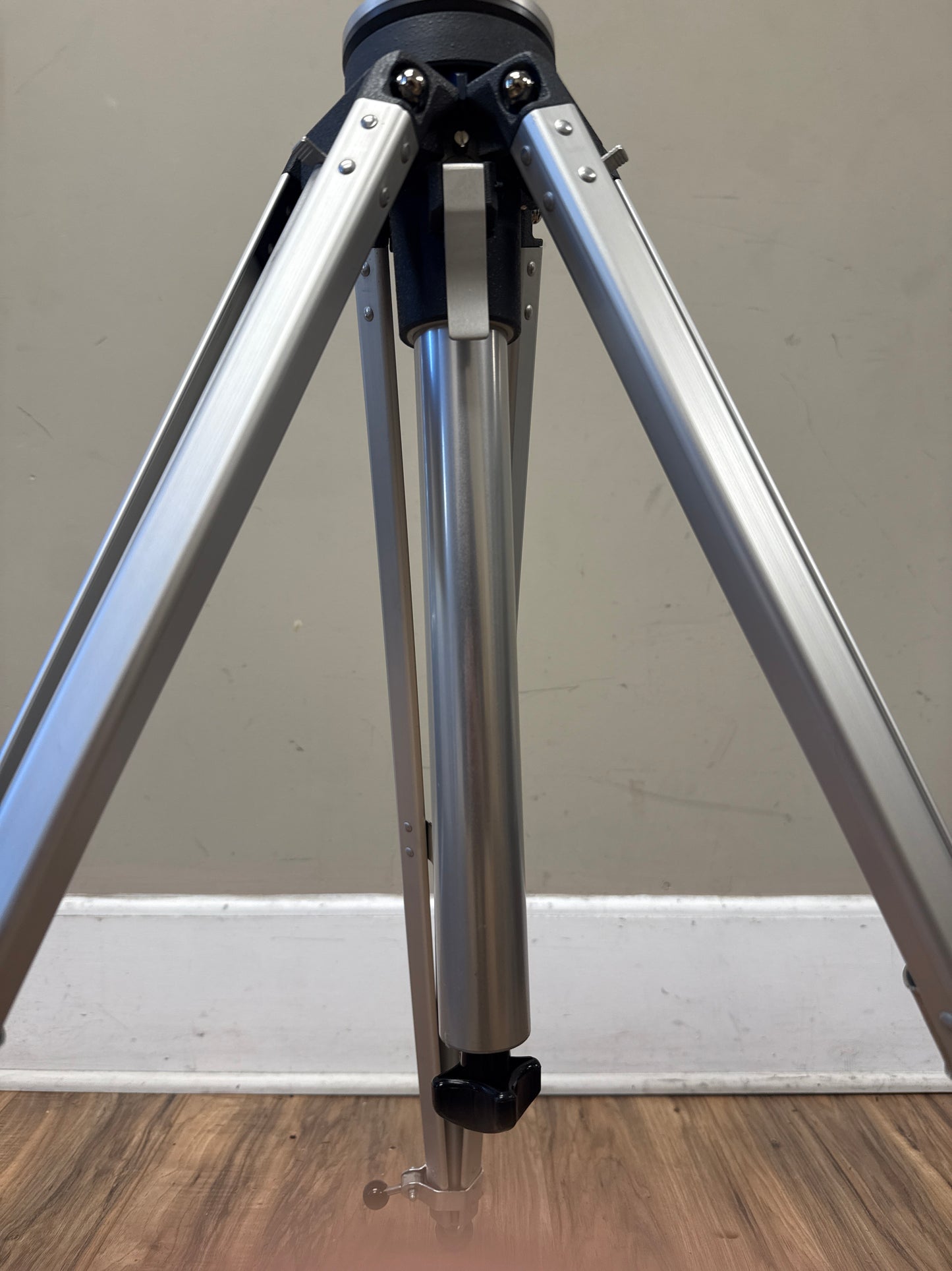 Miller Vintage Aluminum Tripod Legs