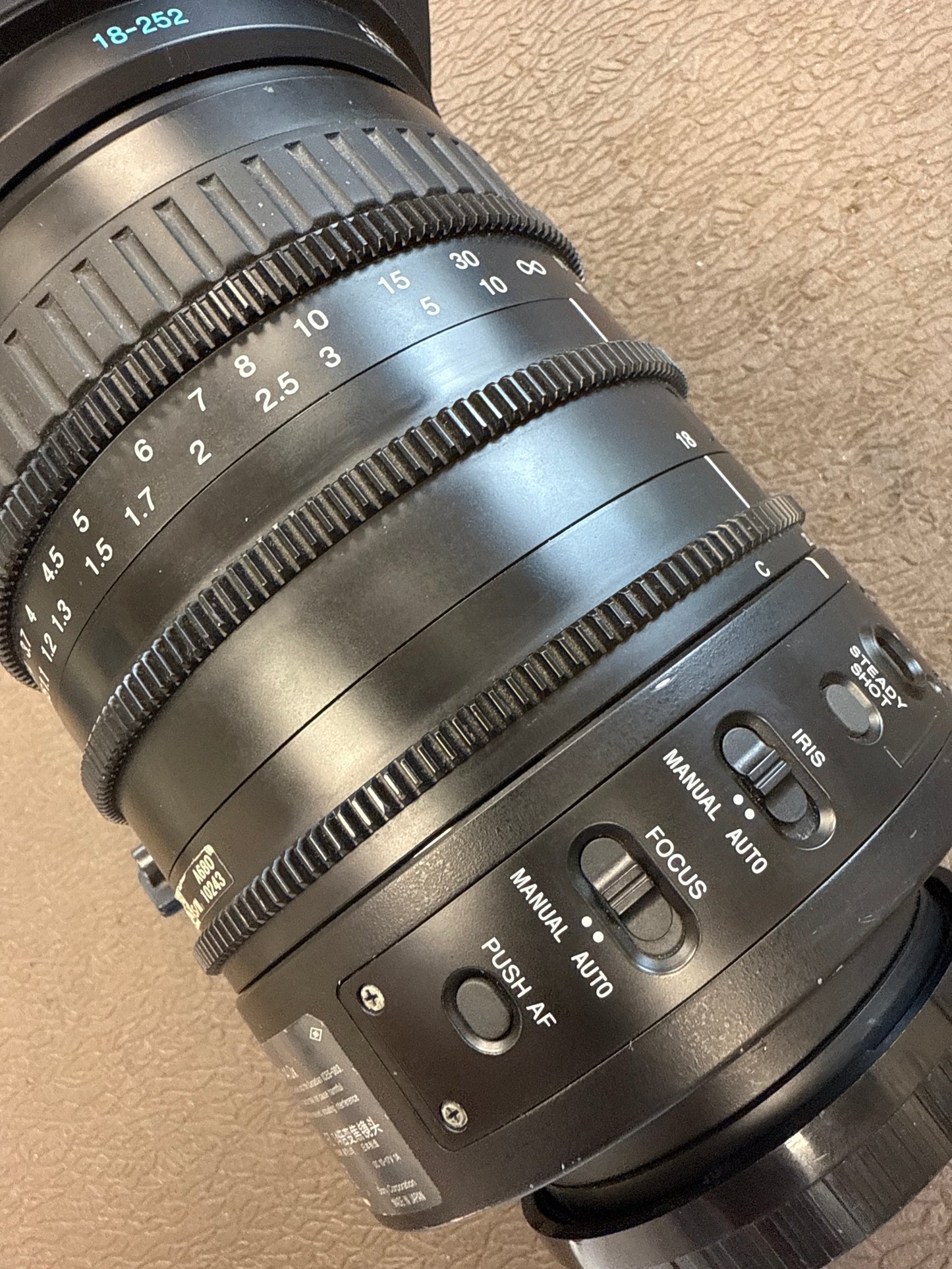 Sony SCL-Z18X140 FZ Mount 14X Power Zoom Lens S# 10243