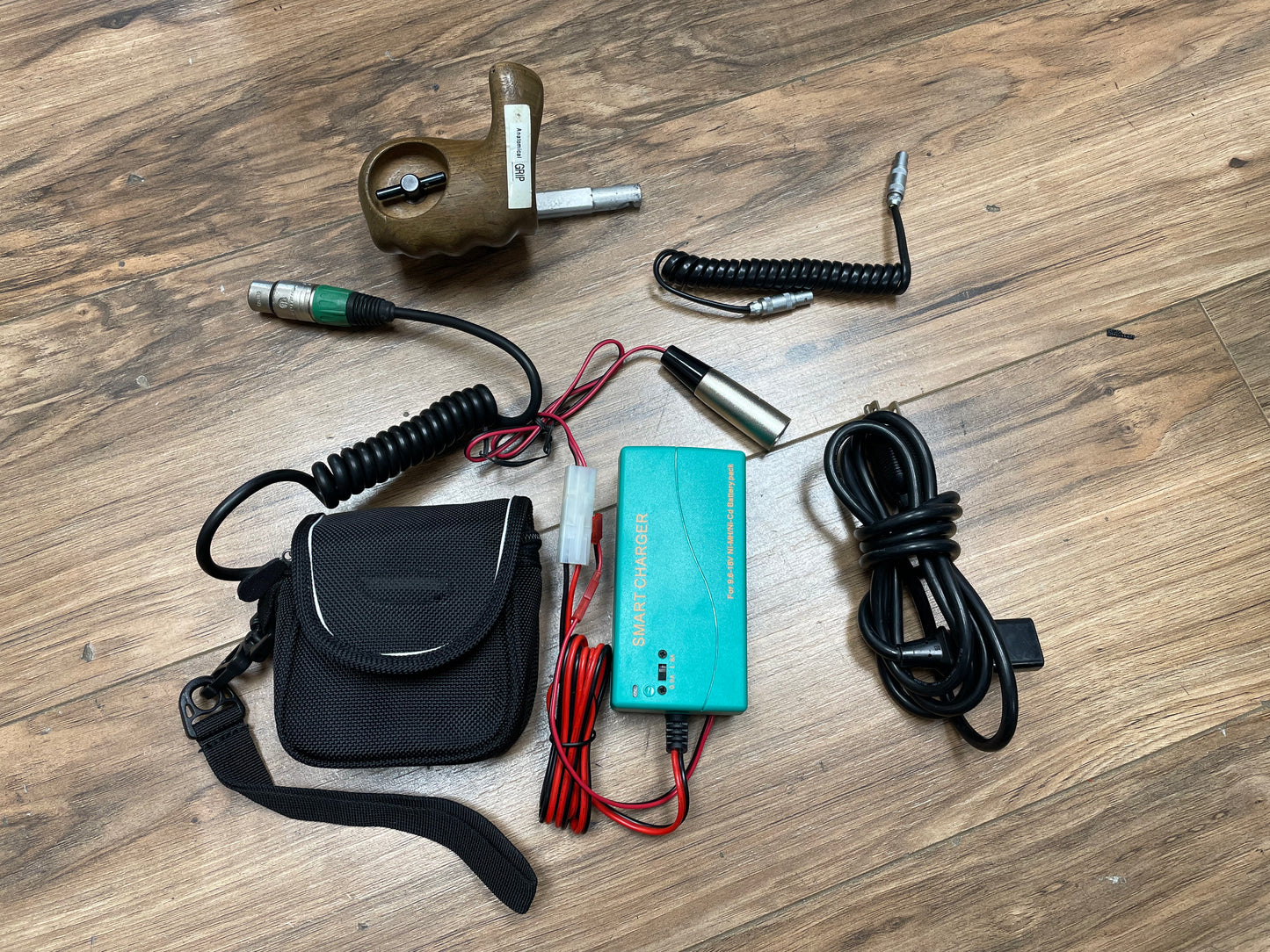 Aaton LTR-7 Regular 16mm Camera Kit with Angenieux 9.5-57mm Zoom Lens S# B80