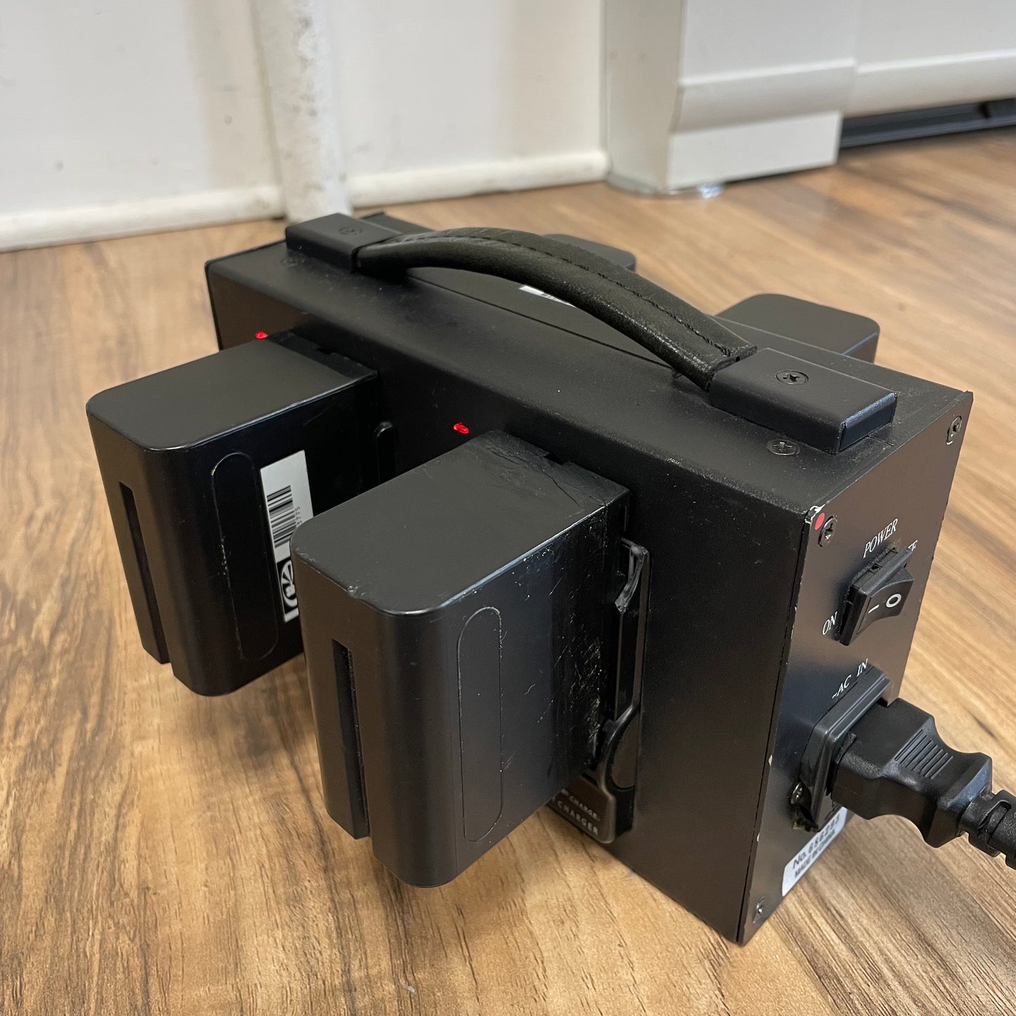 Phylion PL-4680S Quad Charger for Sony L-Series/NP-F Batteries - S# 686293