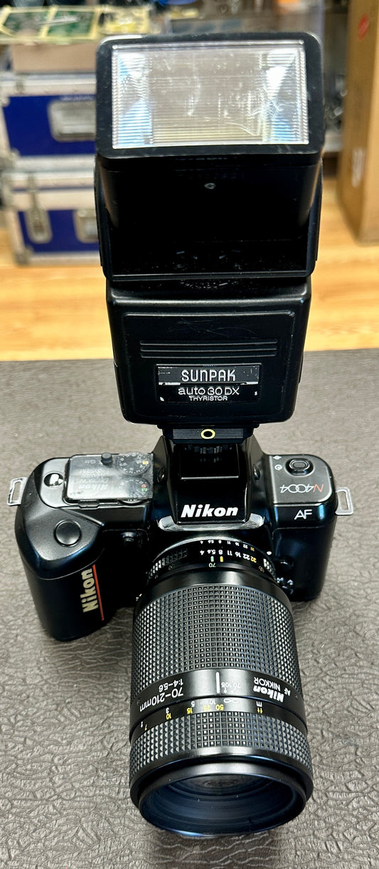 Nikon N4004 S# 2037771 with Nikon AF NIKKOR 70-210mm S# 2186426 and Nikon SB-50DX Speedlight