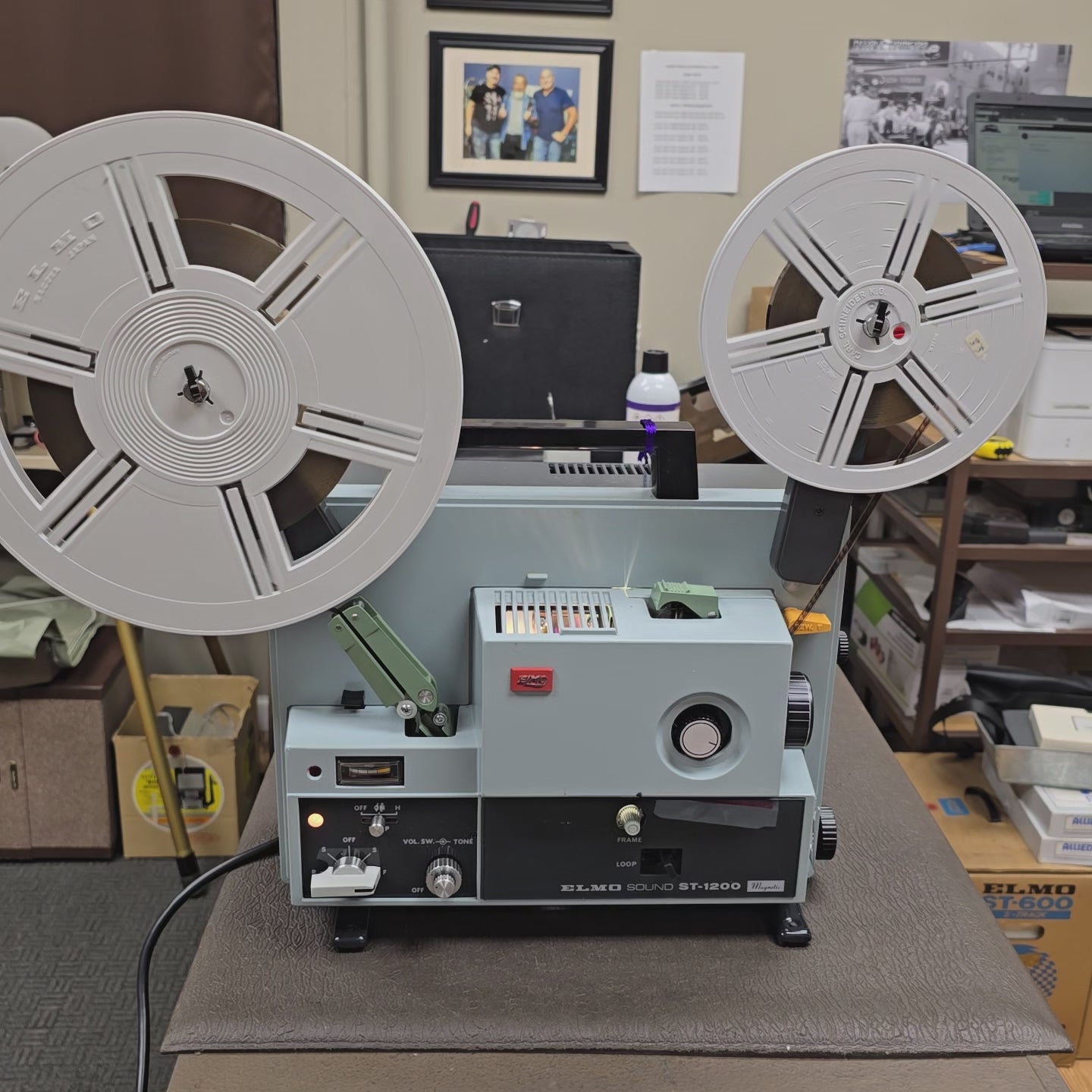 Elmo ST-1200 Magnetic Super 8mm Sound Projector S# 54611 – Du-All