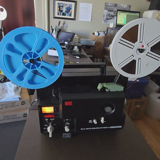 Elmo ST-600 M Super 8mm Sound Projector S# 409758 with The Wizard Of Oz Film