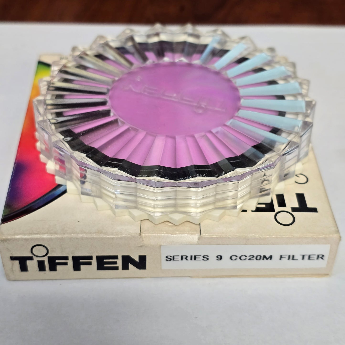 Tiffen Series 9 CC20M Magenta Filter
