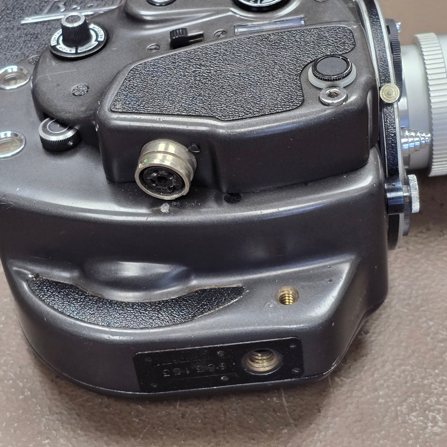 Beaulieu R-16 Camera body S# 663153 with Sony 16-64mm T2 Zoom Lens