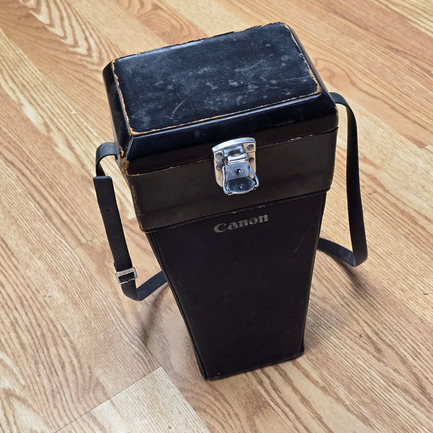 Canon Zoom Lens FL 85-300mm F5 Zoom Lens With Case S# 12381