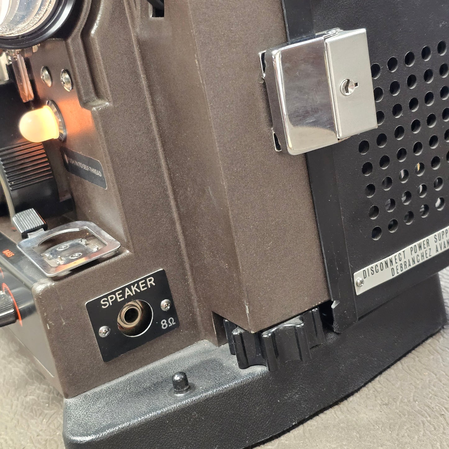 Eiki NT-O 16mm Autoload Sound Projector with Take up reel & Cover S# 21666