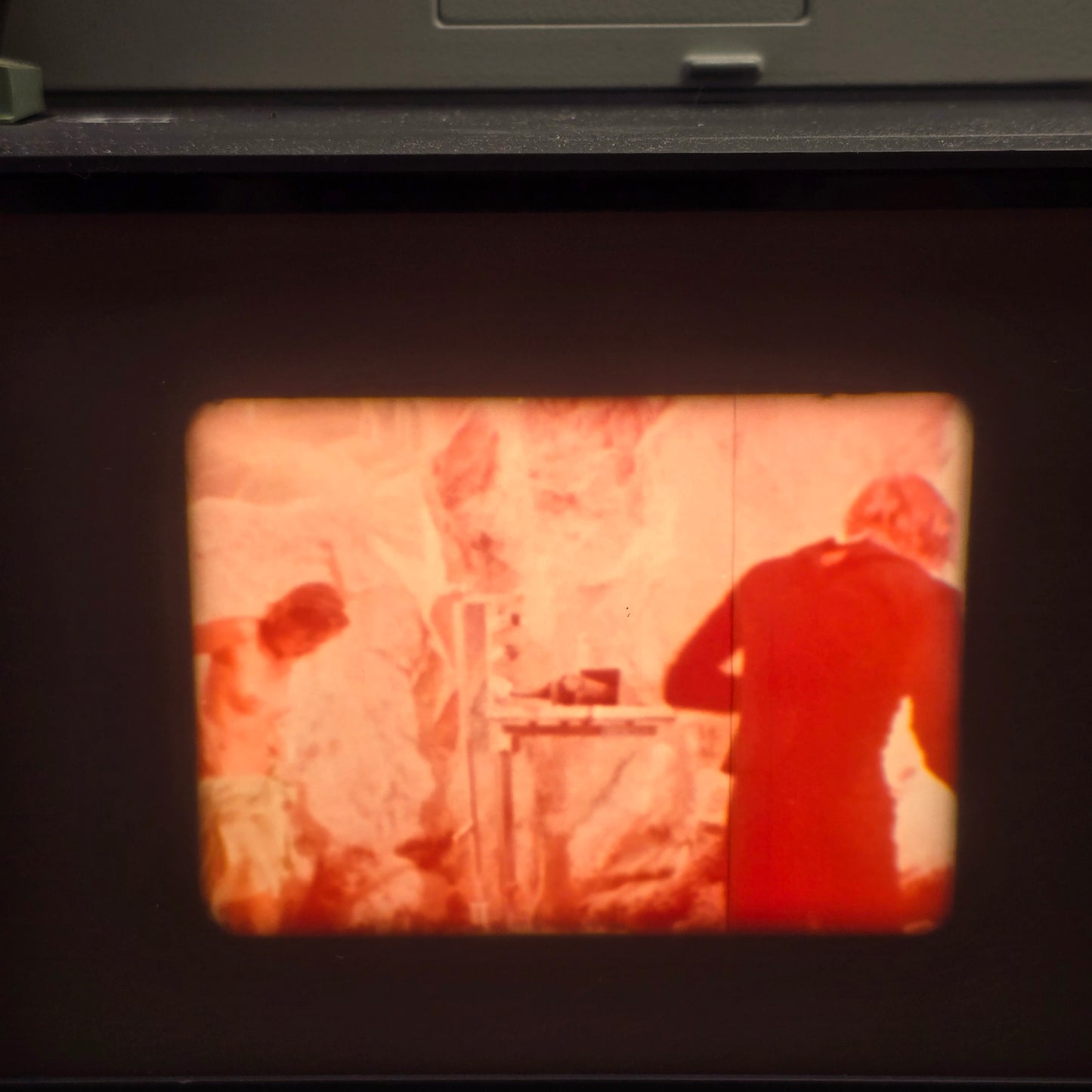 Elmo SC-18 Super 8mm Projector with Carrying Case S# 600249 & Super 8mm Film Logan's Run