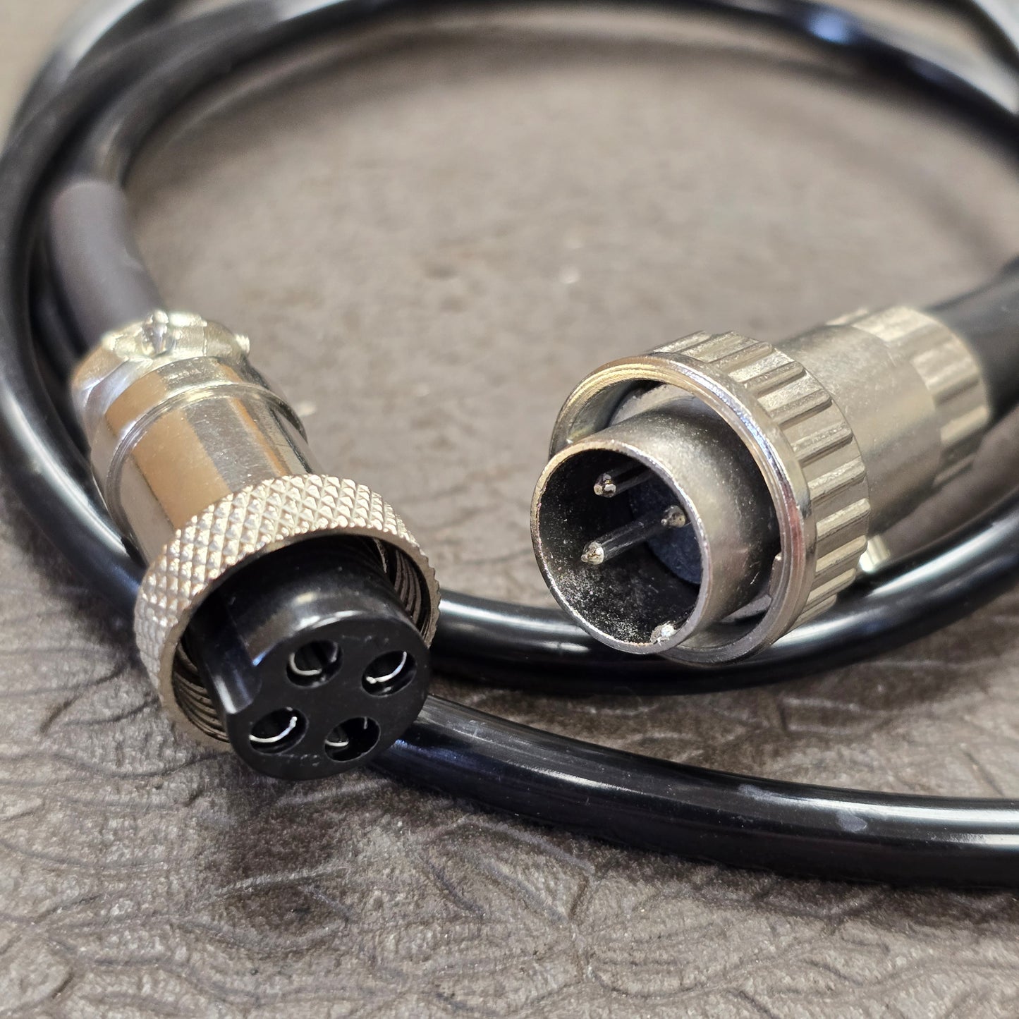 Beaulieu R-16 Power cable (3-pin DIN Male - 4-pin)