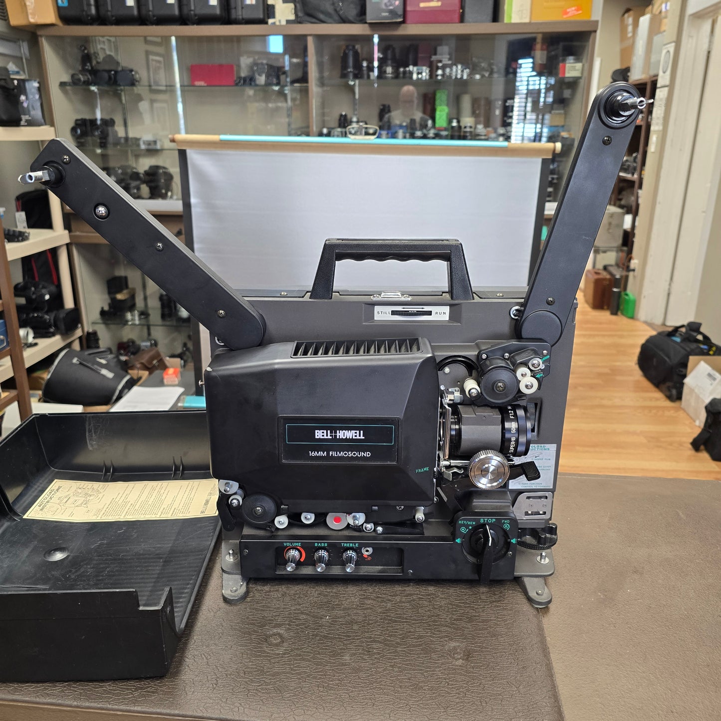 Eiki / Bell & Howell Filmosound 3585 16mm Autoload Sound Projector S# 12008