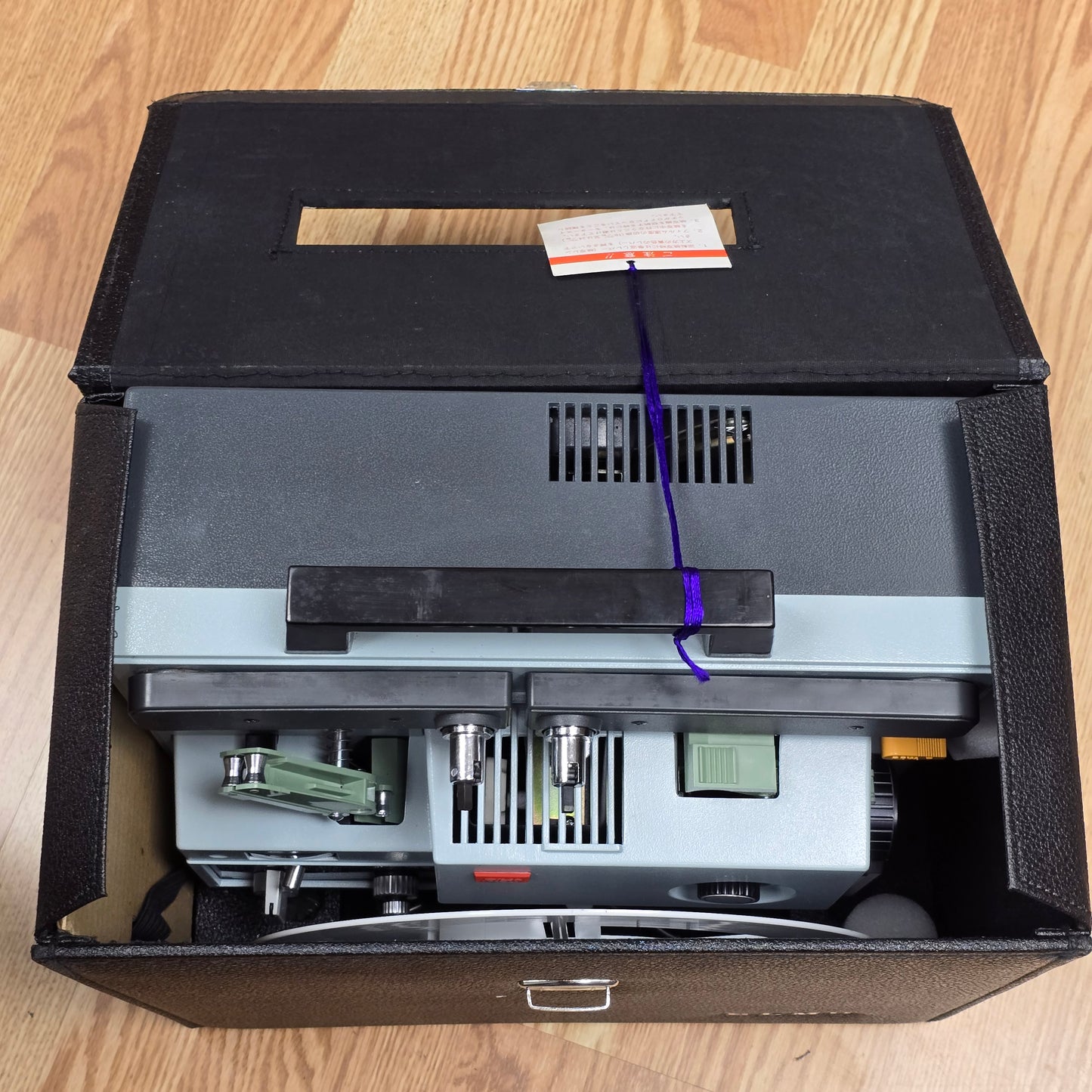 Elmo ST-1200 Magnetic Super 8mm Sound Projector S# 54611