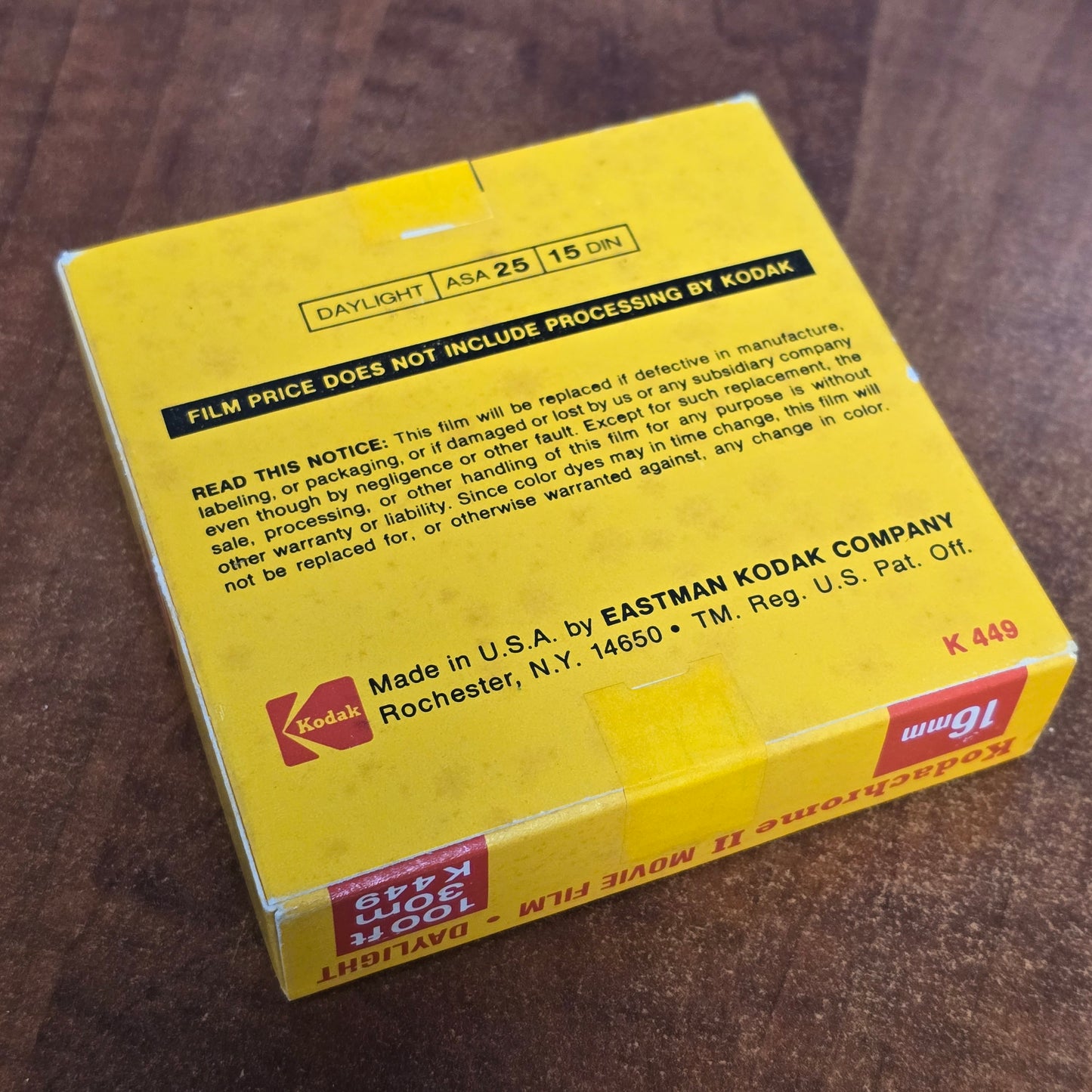KODAK 16mm 100' Kodachrome II Color Film ( Expired Stock )
