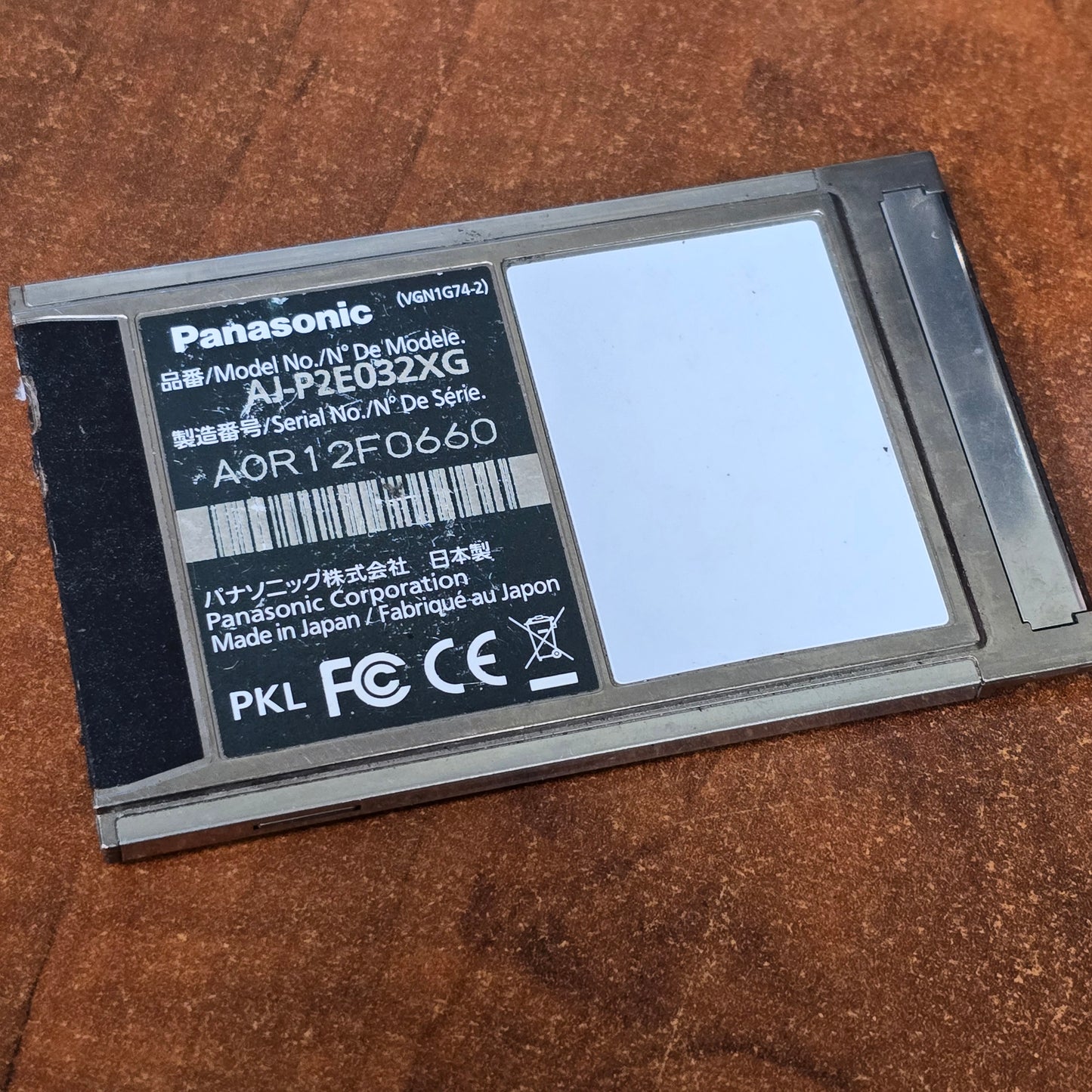 Panasonic 32GB E-Series P2 Card ( AJ-P2E032XG ) S# AOR12F0660