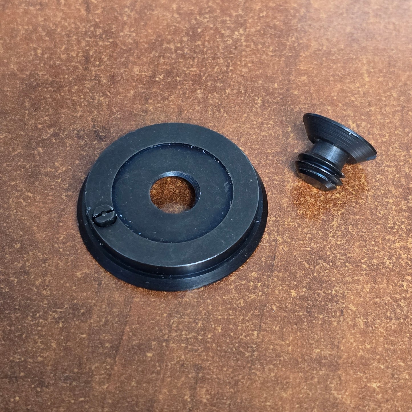 Bolex Rapid Attachment Disc Quick Release with tiedown screw