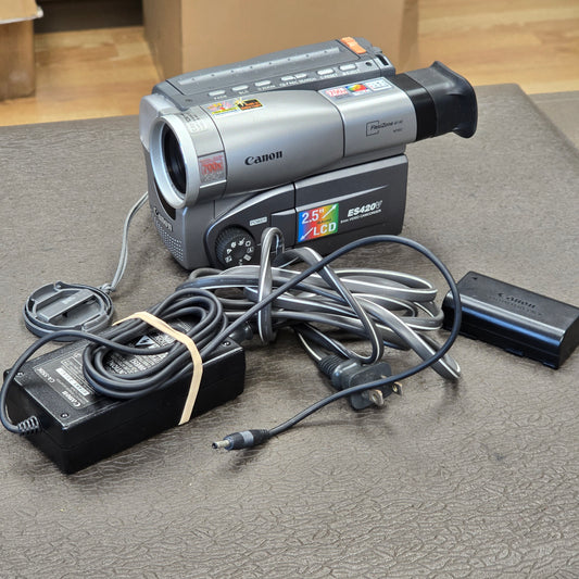Canon ES420VA Hi8mm NTSC Video Camcorder S# 237302634