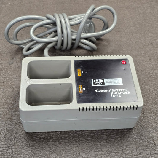 Canon S-12 Dual 12 volt battery charger S# 002107