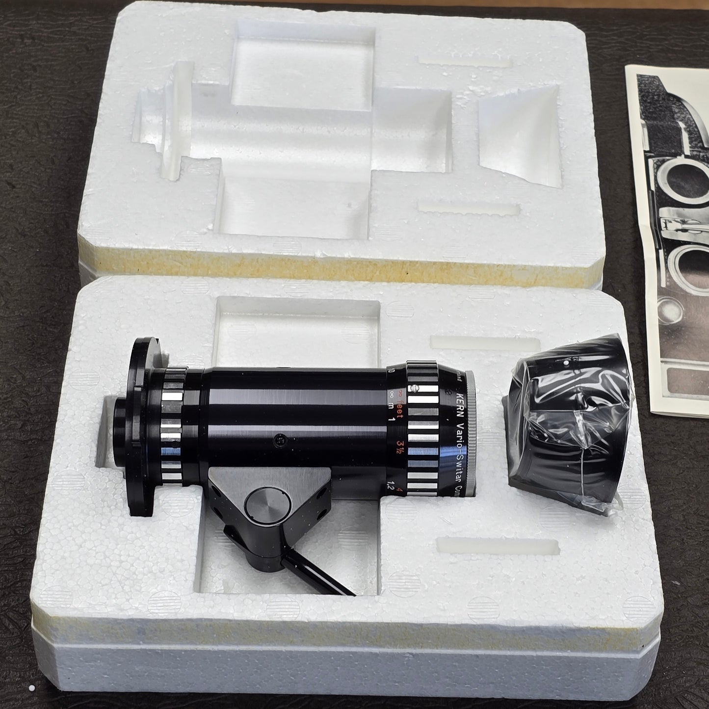 Kern Vario Switar Compact 17-85mm f3.5 H16RX Zoom lens In Bolex Bayonet Mount S# 1121684