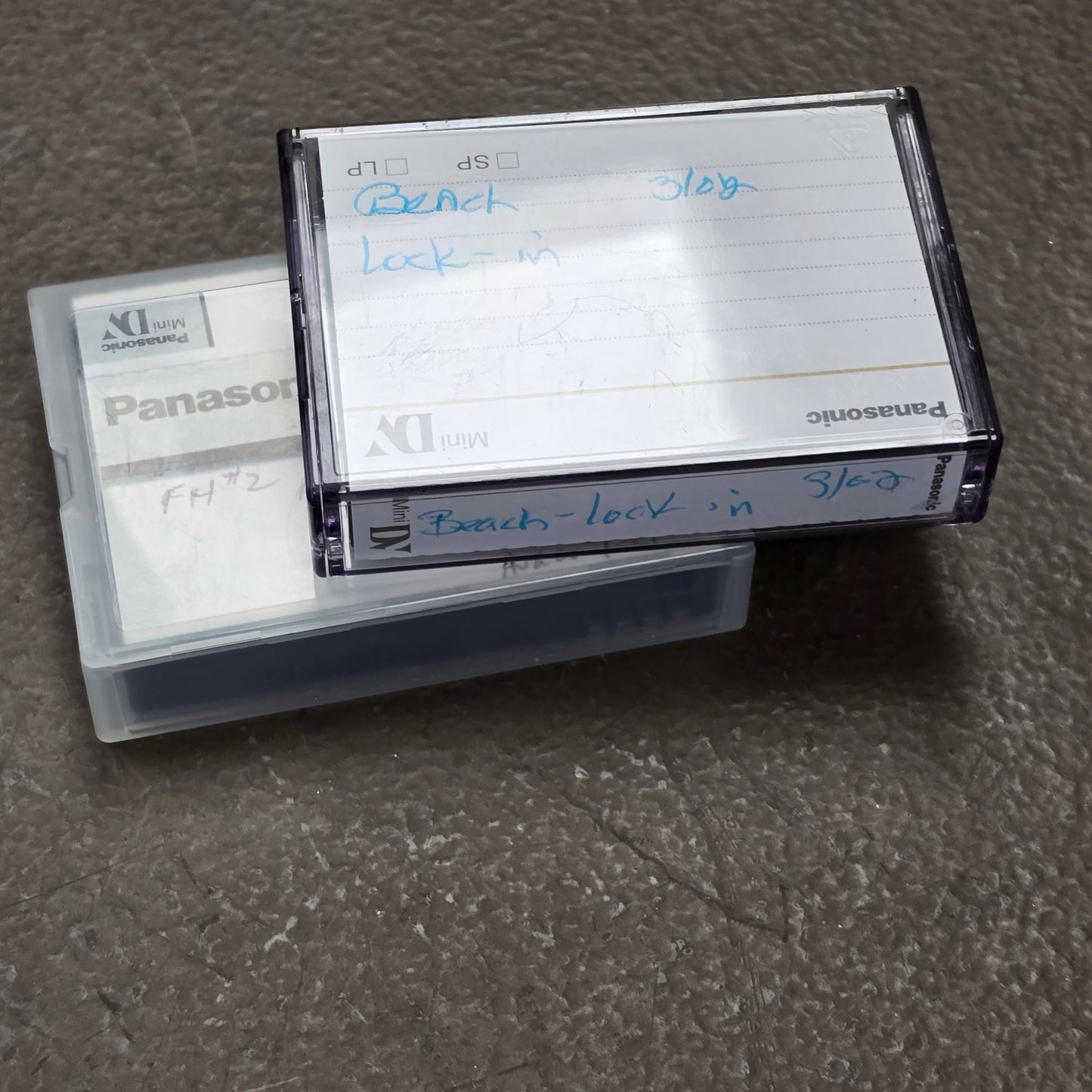 JVC GR-DVF11U Mini DVCamcorder Package (NTSC) S# 15431068