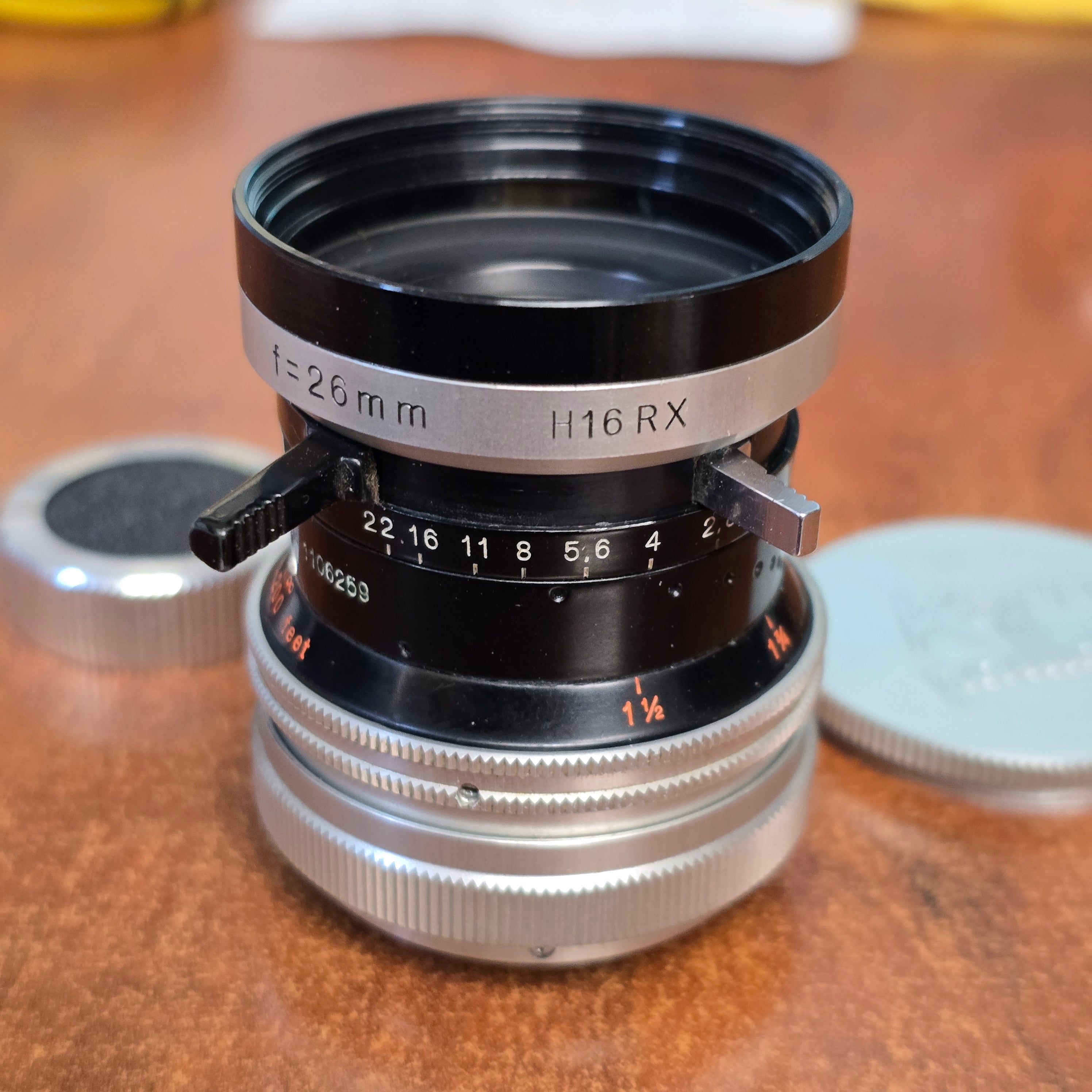 Switar 26mm Macro Preset f/1.1 H16 RX C-Mount Lens S# 1106259 – Du