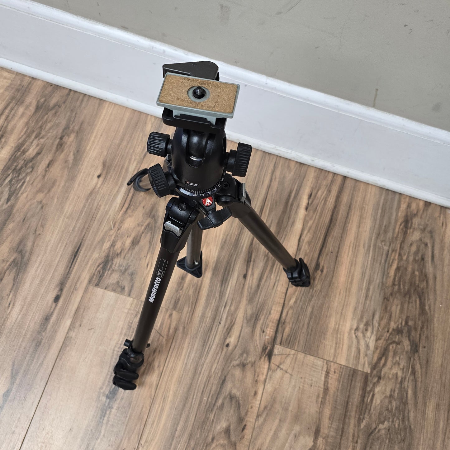 Manfrotto 190CX3 Carbon Fiber Legs with Manfrotto 498RC2 Ball Head