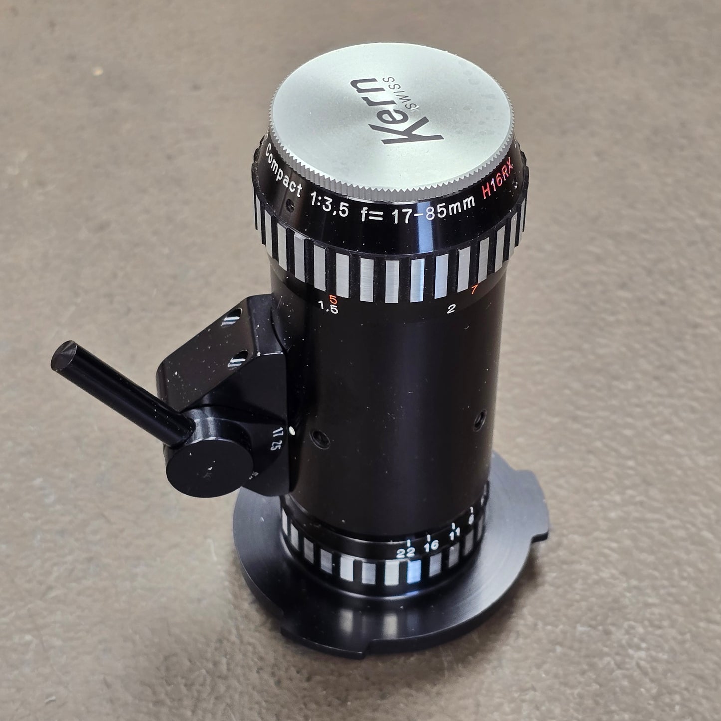 Kern Vario Switar Compact 17-85mm f3.5 H16RX Zoom lens In Bolex Bayonet Mount S# 1121684