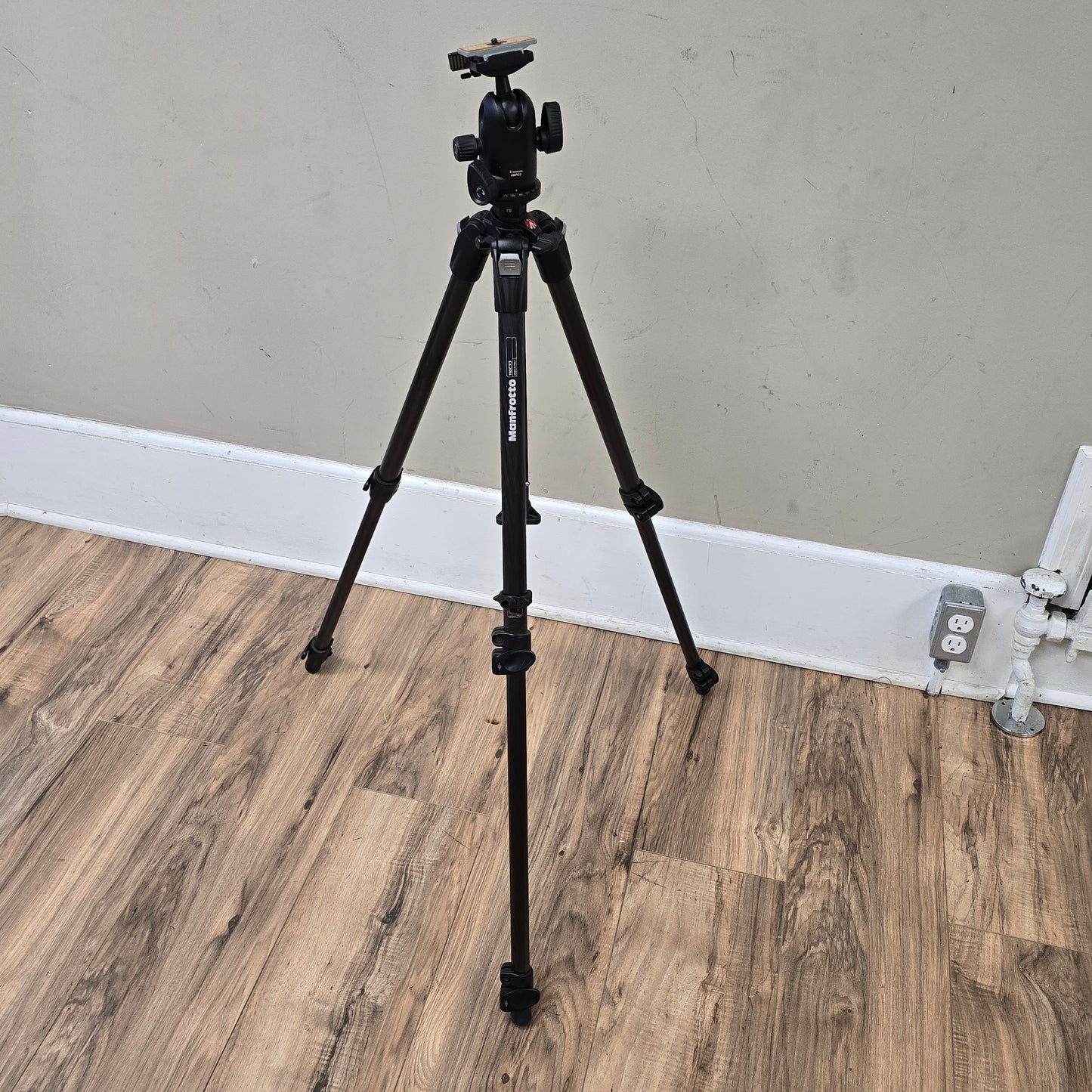 Manfrotto 190CX3 Carbon Fiber Legs with Manfrotto 498RC2 Ball Head