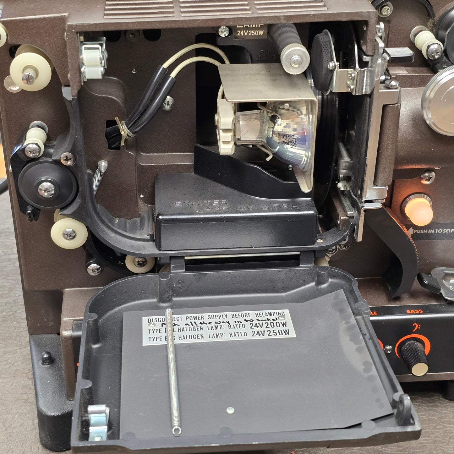 Eiki NT-O 16mm Autoload Sound Projector with Take up reel & Cover S# 21666