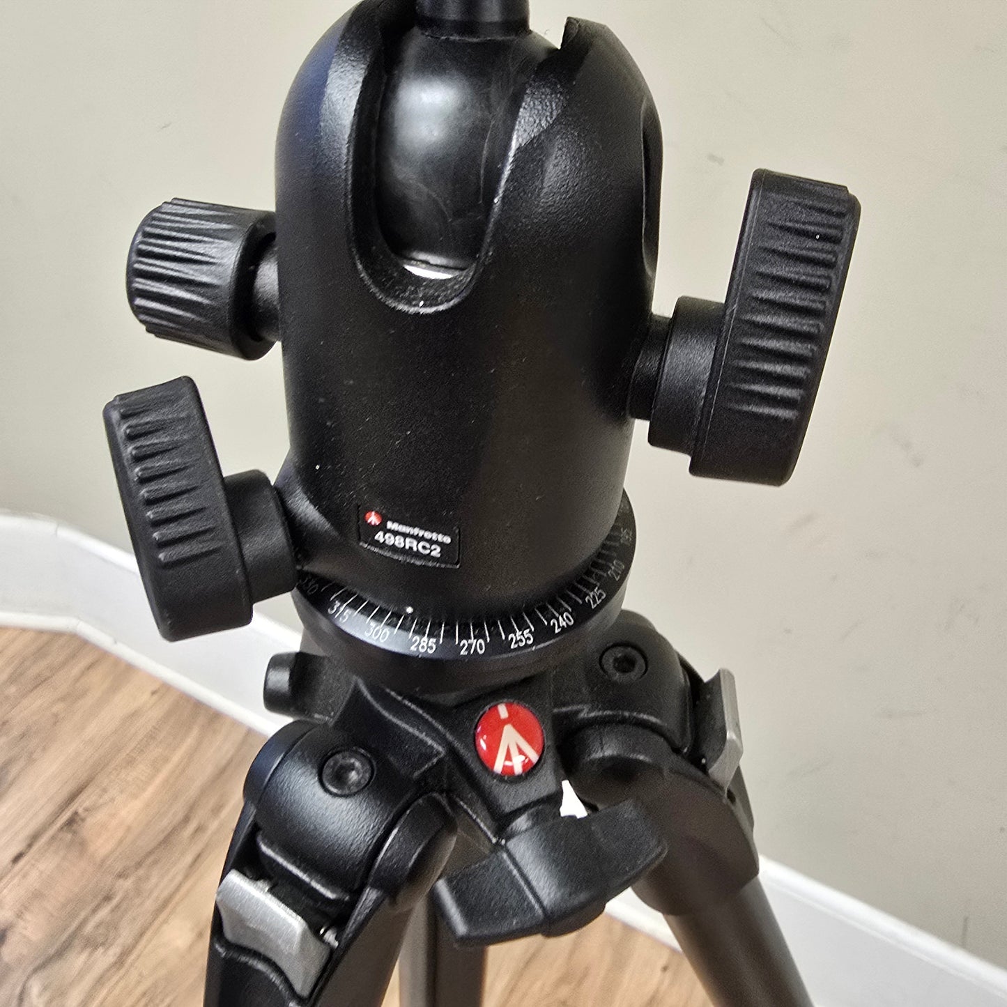 Manfrotto 190CX3 Carbon Fiber Legs with Manfrotto 498RC2 Ball Head