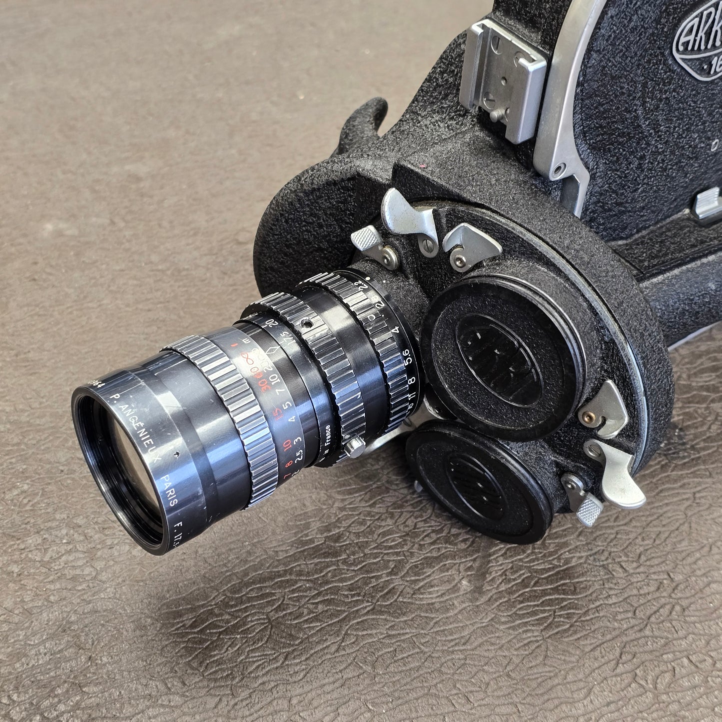 Angenieux 17.5-70mm f2.2 Type L4 Arri Standard Mount S# 1427531