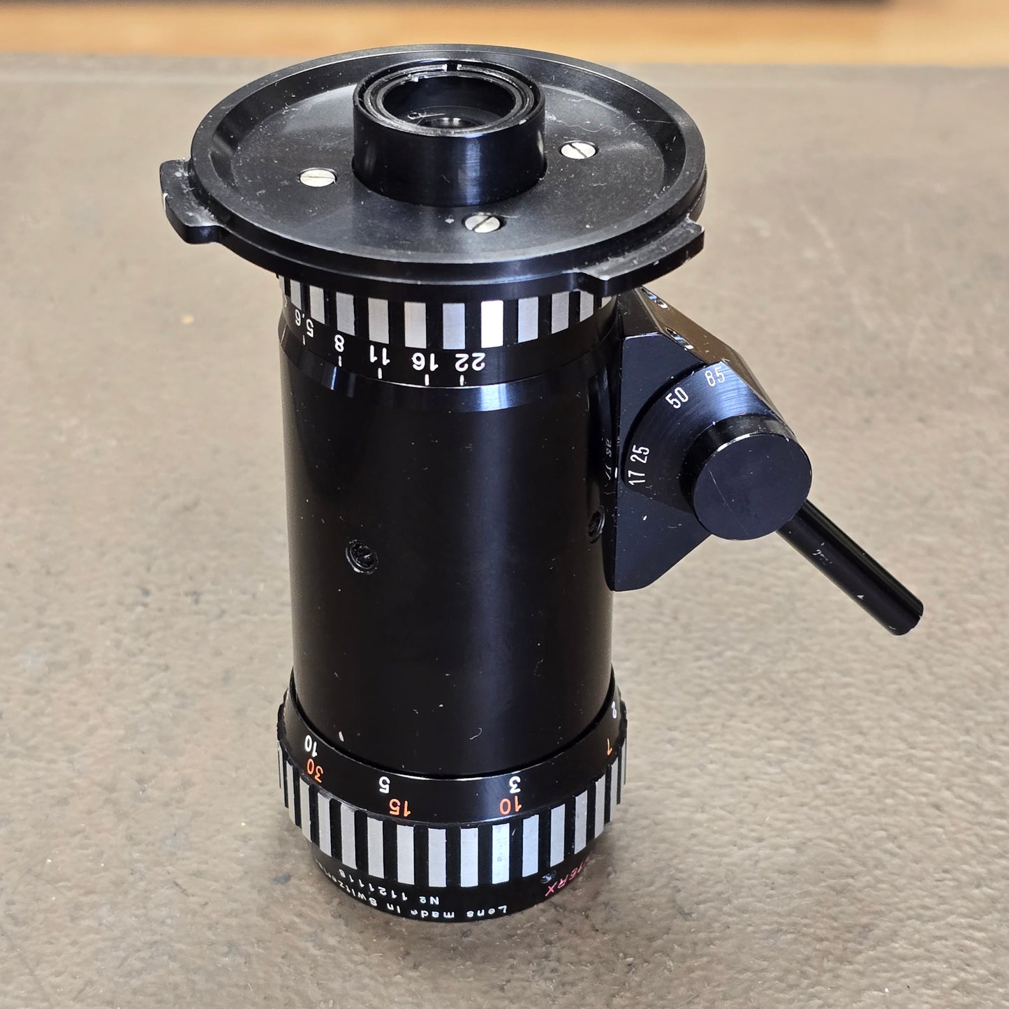 Kern Vario Switar Compact 17-85mm f3.5 H16RX Zoom lens In Bolex Bayonet Mount S# 1121118